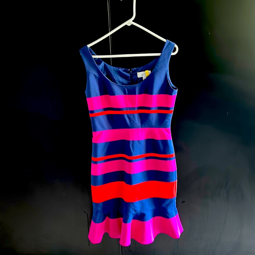 Lost a lot of weight . Worn once. Dry cleaned. sexy on. It’s fits mermaid style